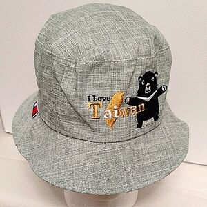 Unbranded Reversible Gray, Beige, Bucket Hat. TCML. "I Love Taiwan" Adult Sz